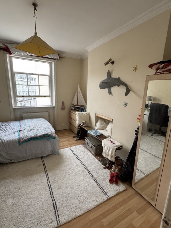 Room Belgrave Road in City of Westminster