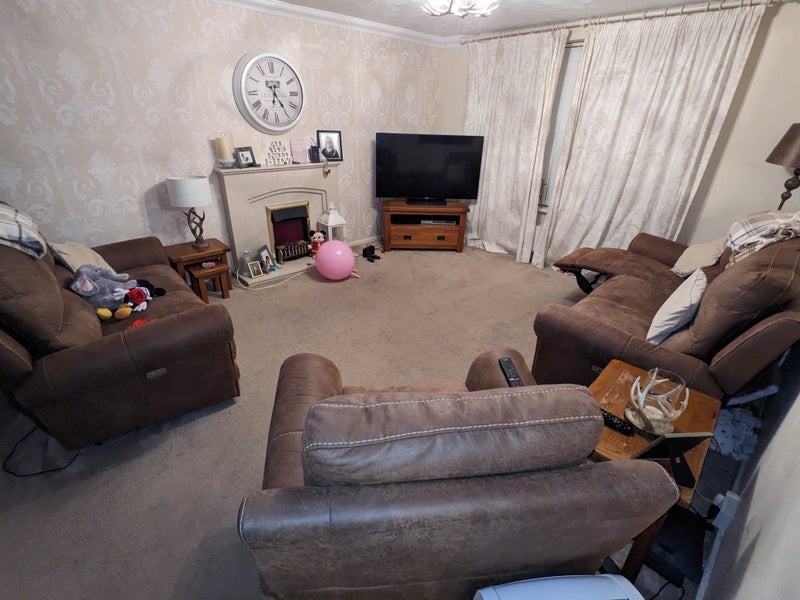 Room Worcester Road in Crawley