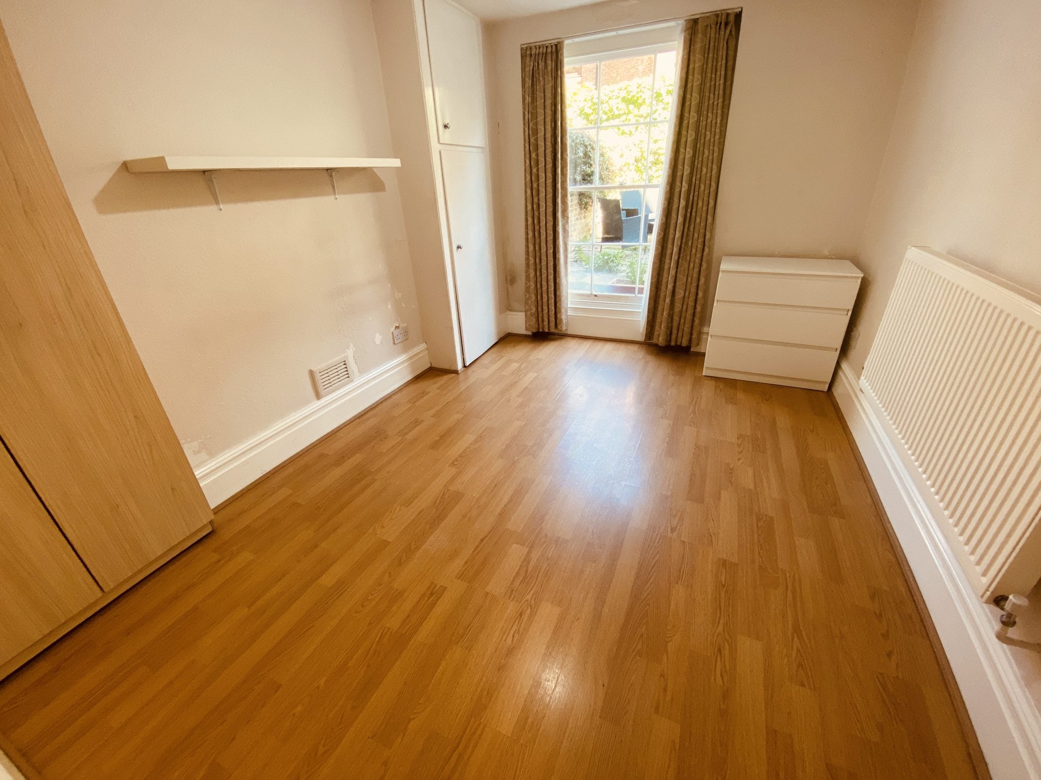 Flat Barnsbury Road in Greater London