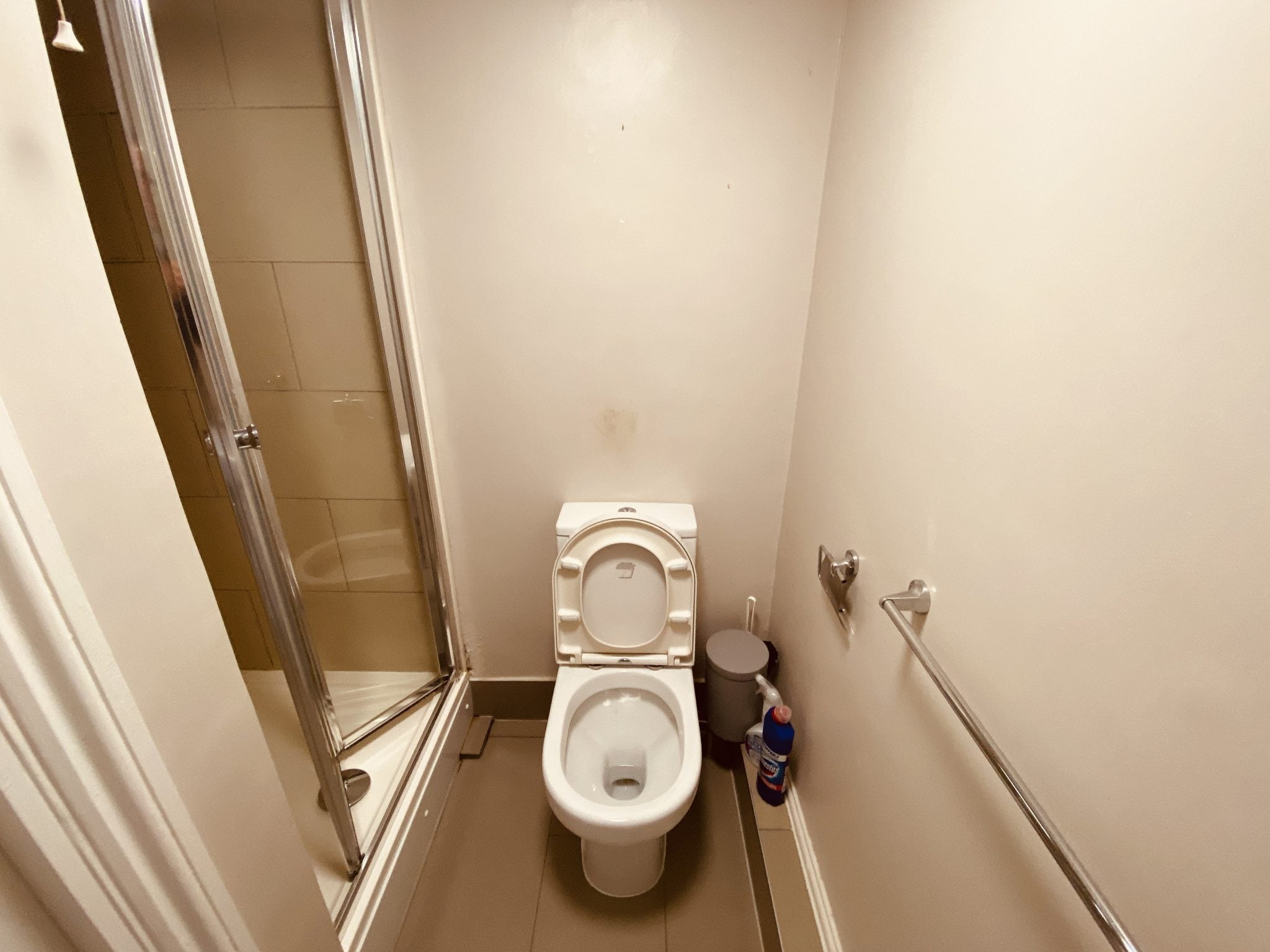 Flat Barnsbury Road in Greater London