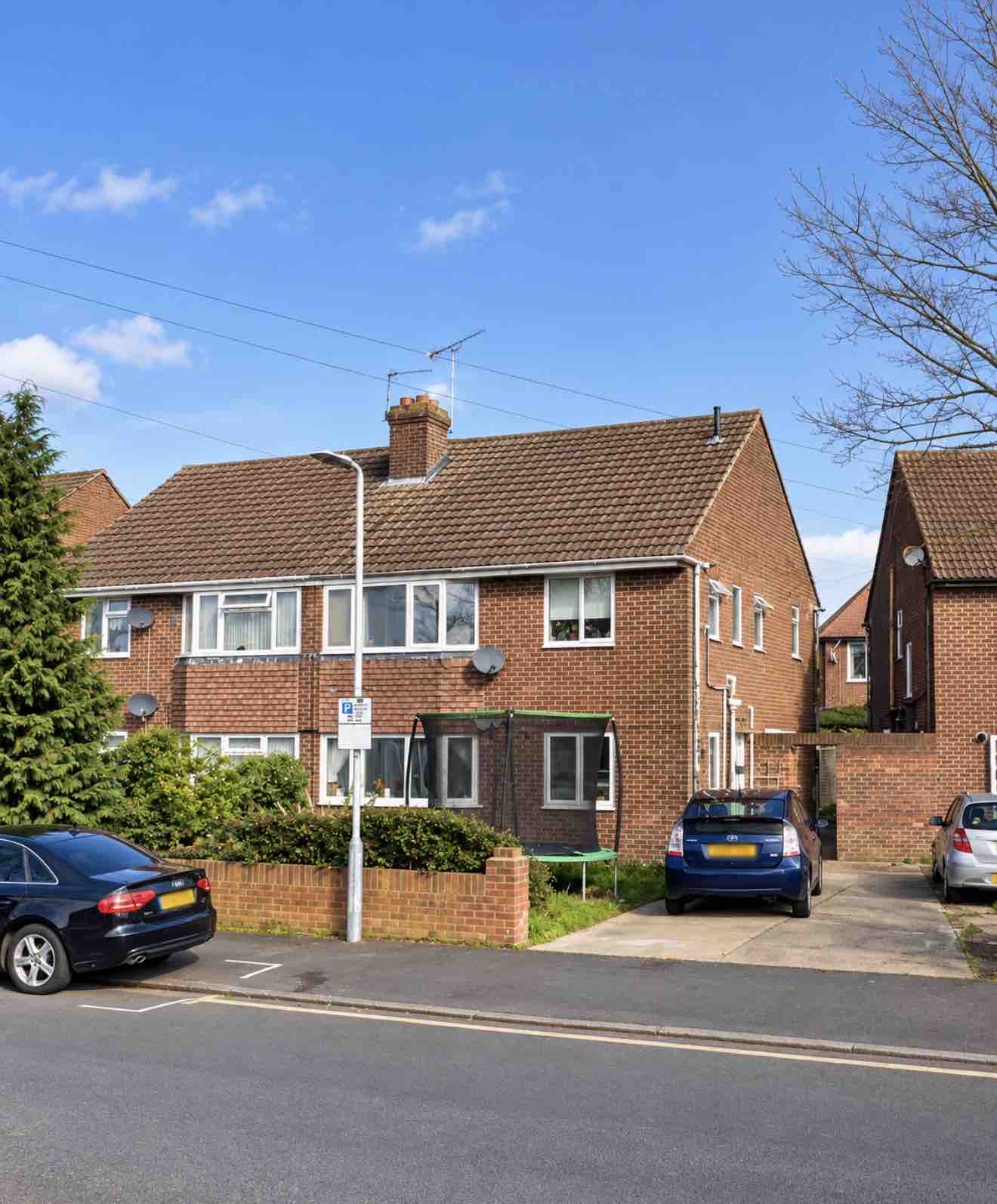 Flat West End Lane in Greater London