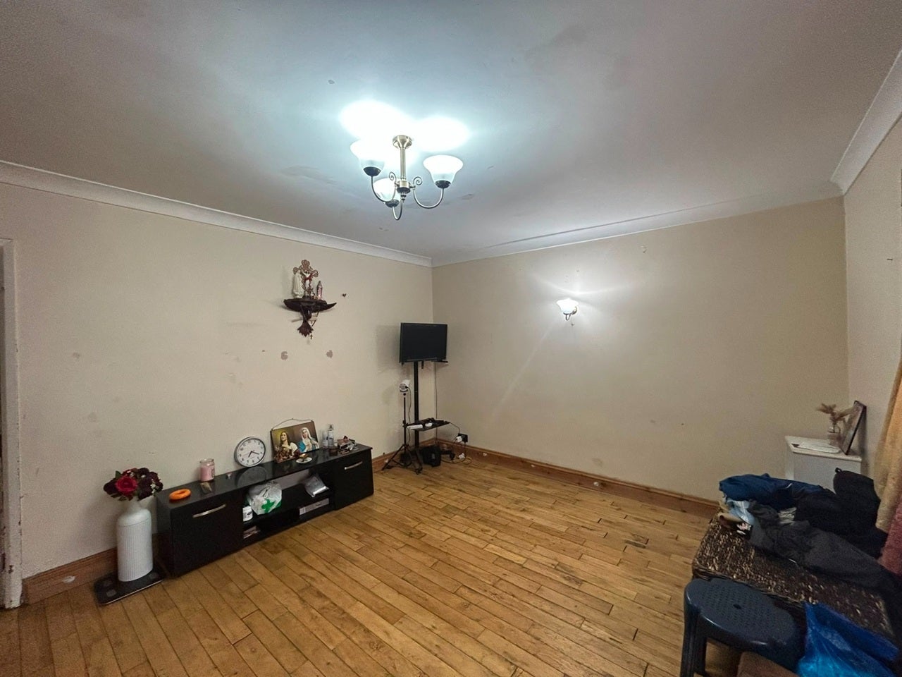 House Hunters Grove in Greater London