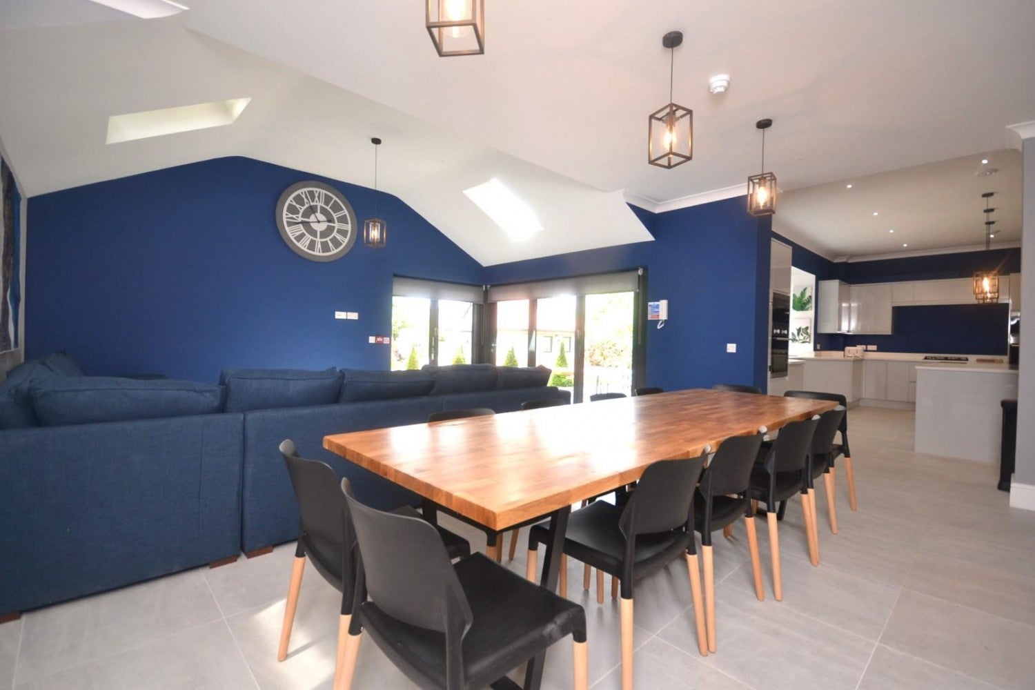 Flat Shinfield Road in Reading