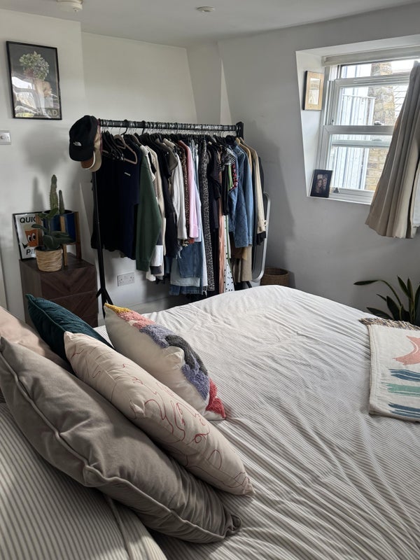 Room Merton Road in Greater London