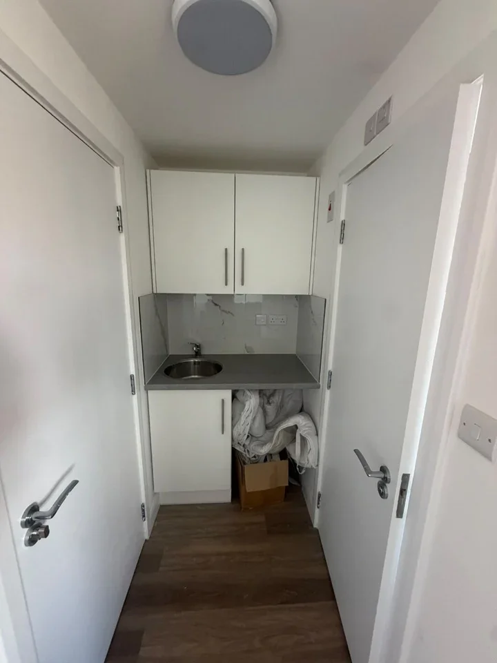 Flat Manor Way in Hertsmere