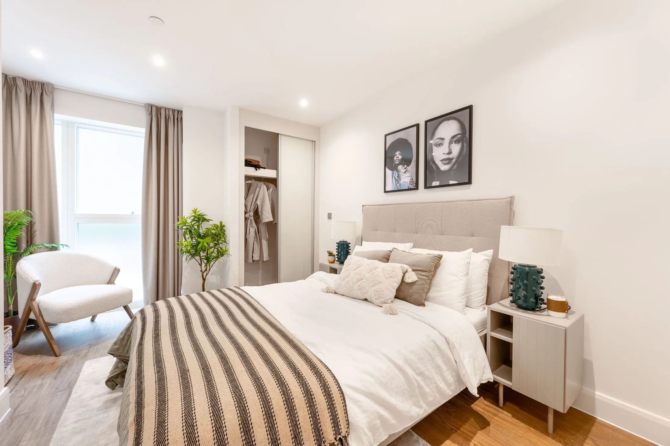 Flat Wrottesley Road in Greater London