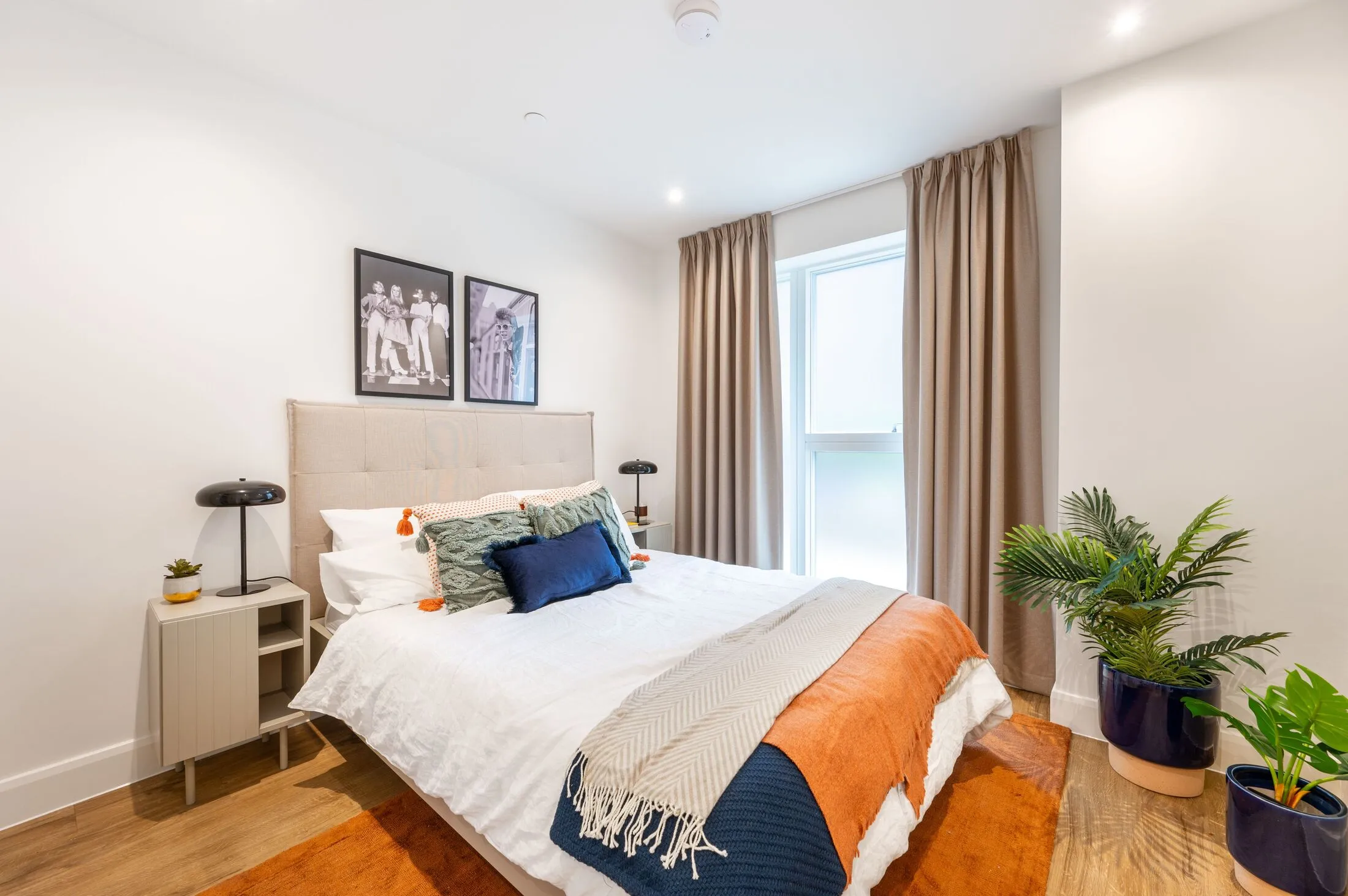 Flat Wrottesley Road in Greater London