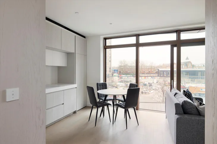 Flat Lewis Cubitt Walk in Greater London