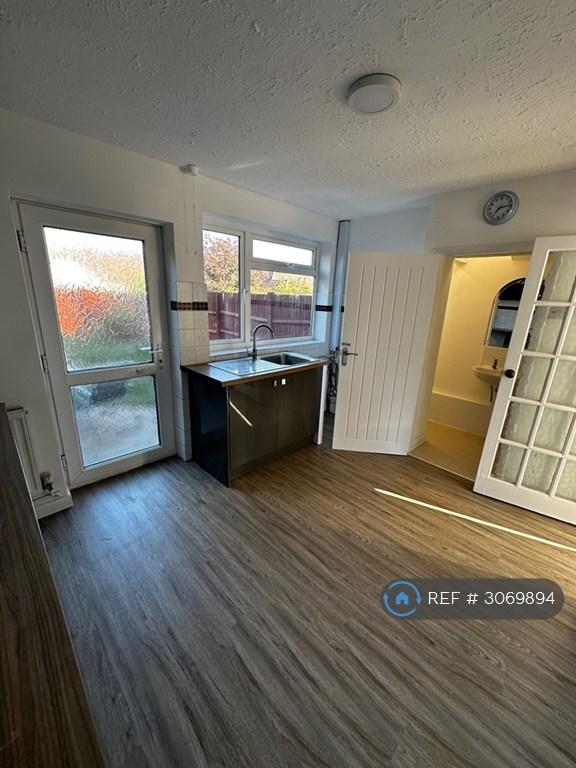 House Walkley Road in Houghton Regis