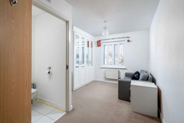 Flat Hemlock Close in London