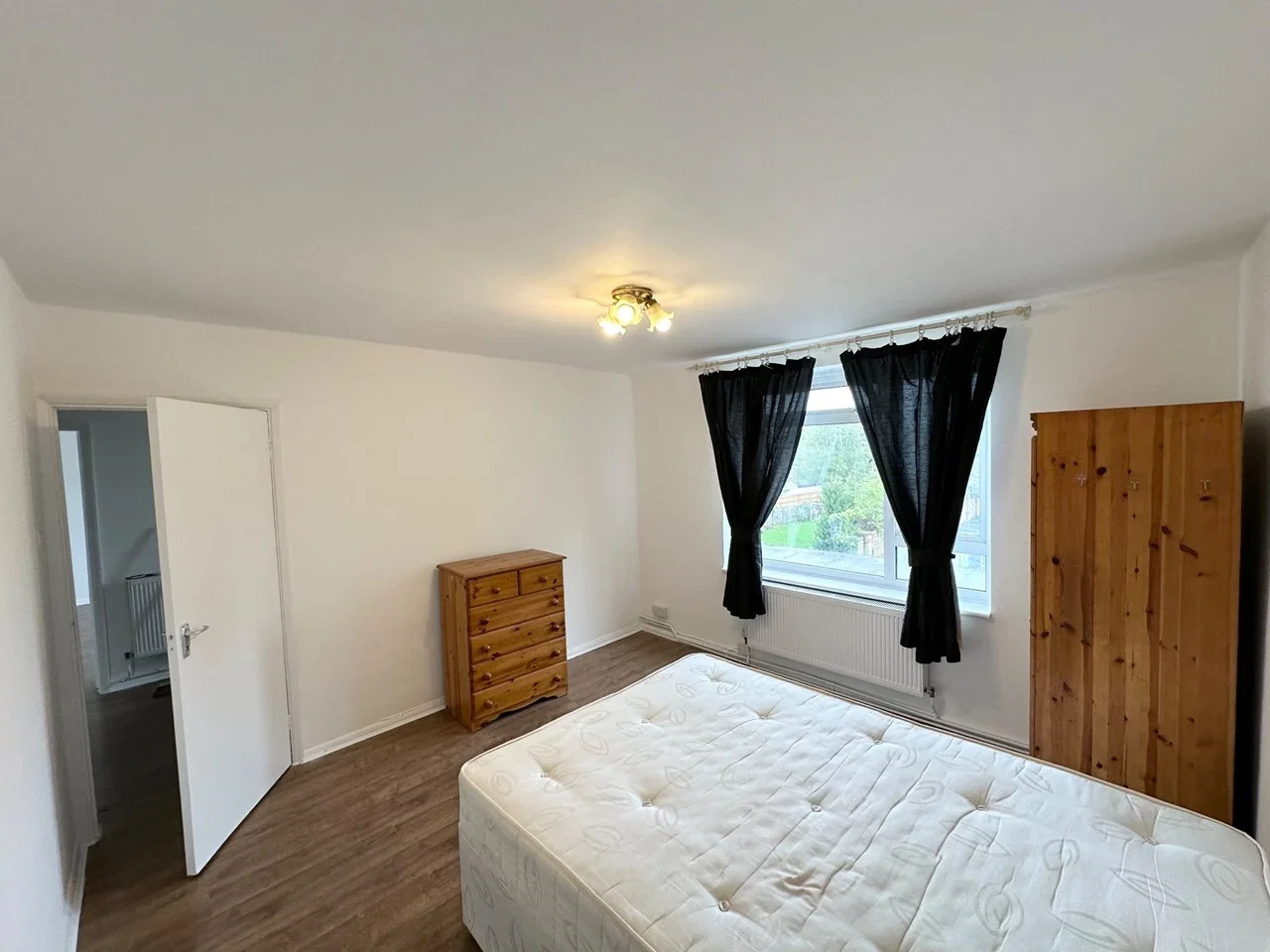 Flat Alexandra Grove in Greater London