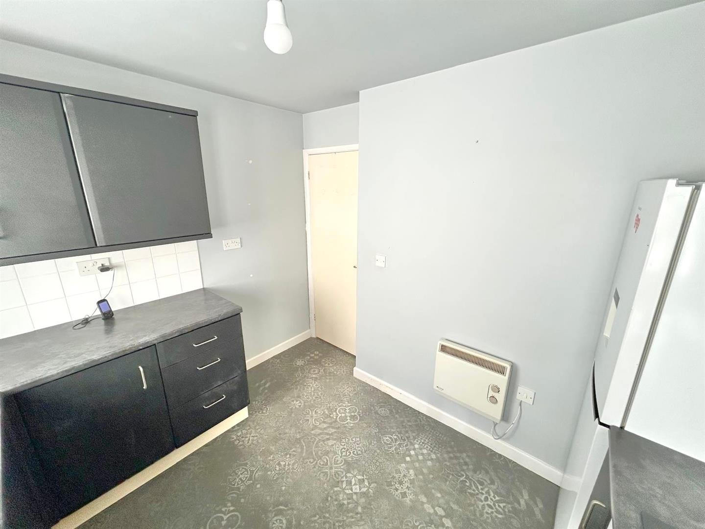 Flat Langdale Grove in Corby