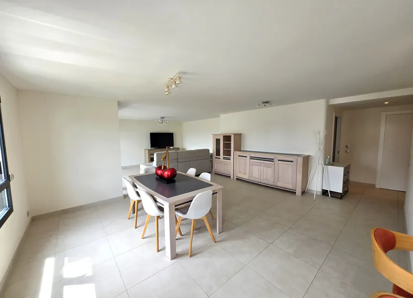 Flat Rue de Pouilly in Saint-Genis-Pouilly