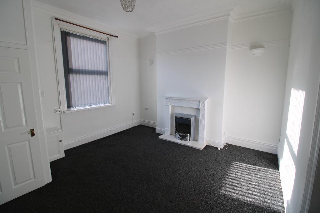 Flat Melbourne Street North in Tameside