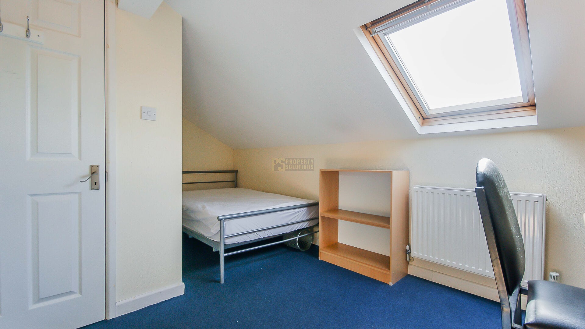 Room Harrow Road in Birmingham
