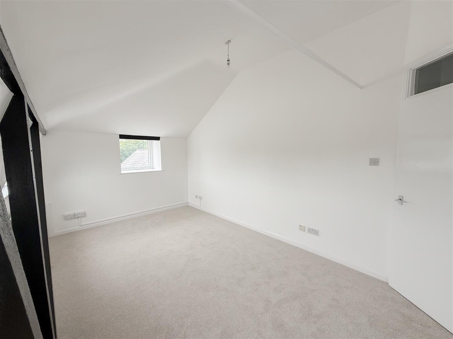 Flat Crowborough Hill in Wealden