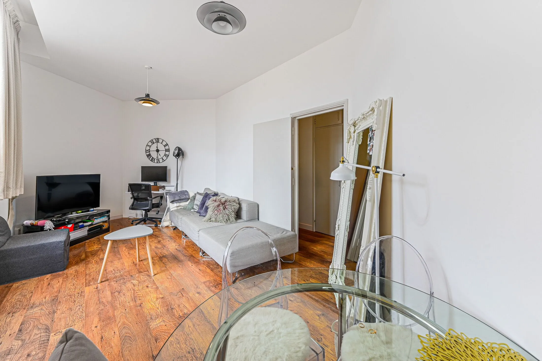 Flat Ebury Bridge Road in City of Westminster