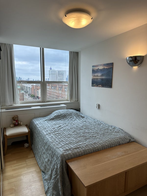 Room Marylebone Road in City of Westminster