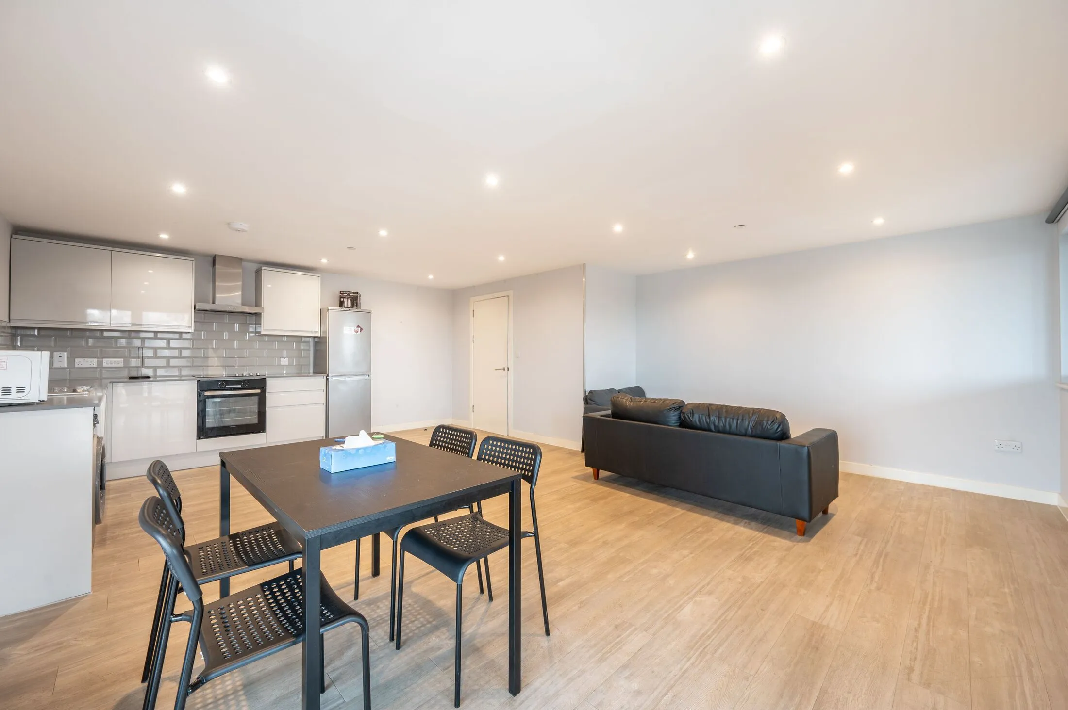 Flat London Road in Greater London