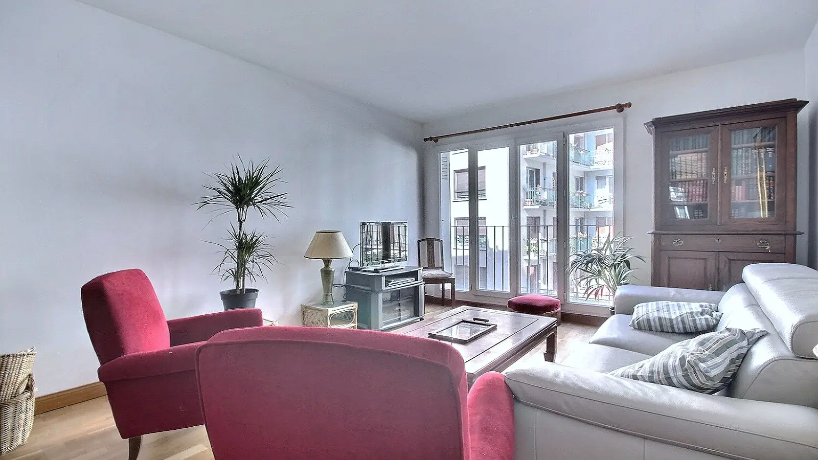 Flat Rue Broca in Paris