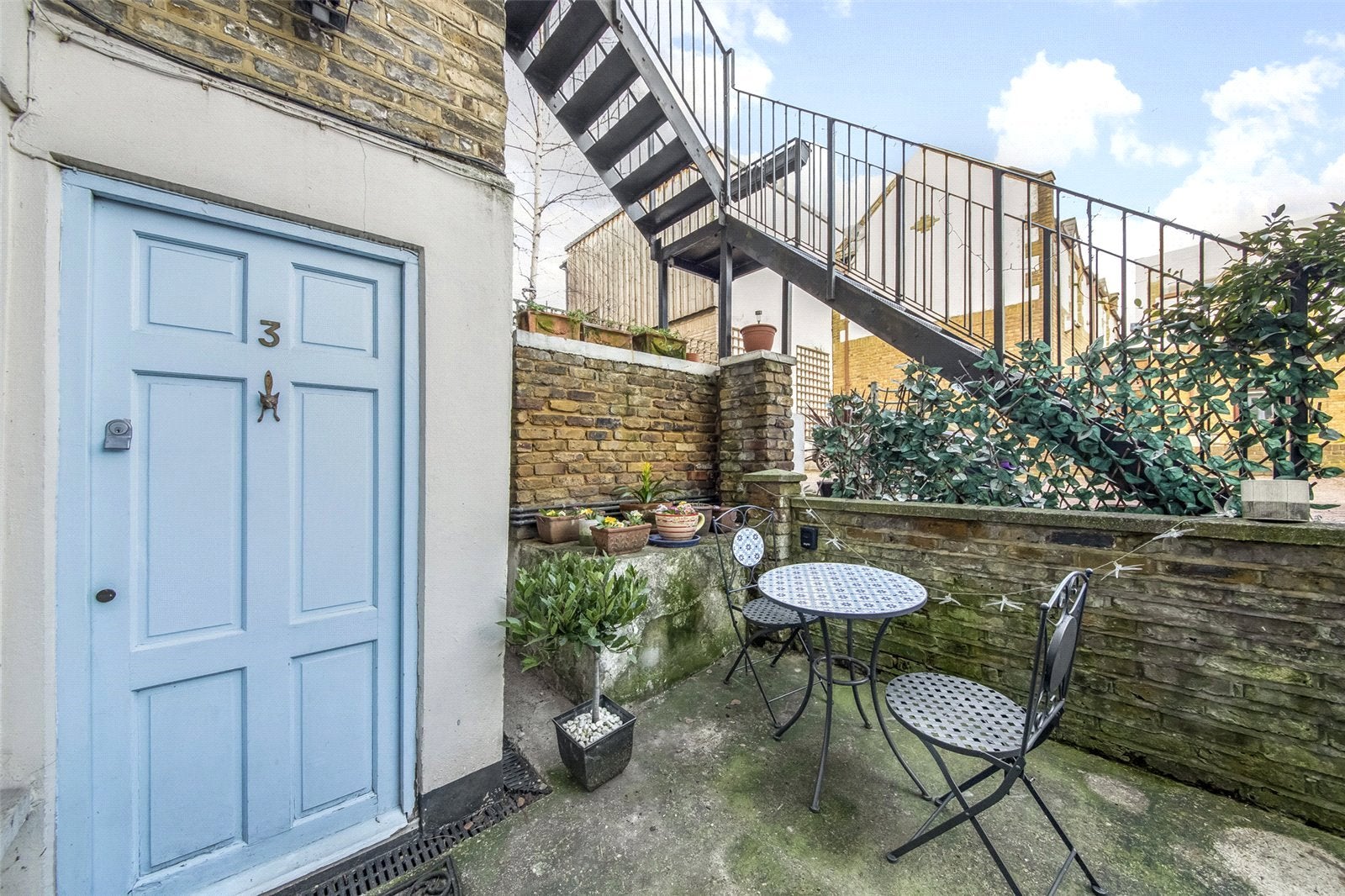 Flat Blackheath Road in Greater London