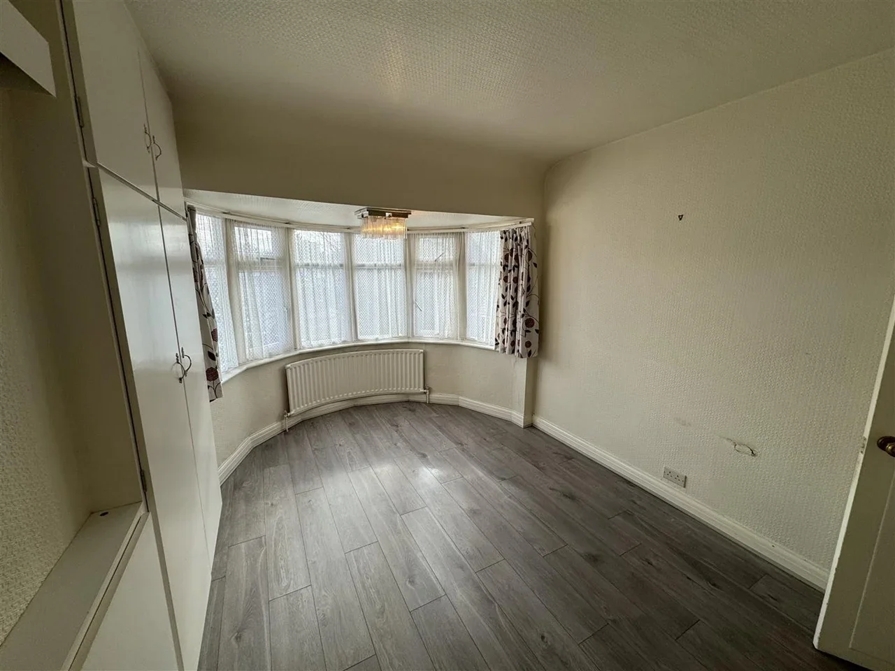 Flat Shelbourne Road in Greater London
