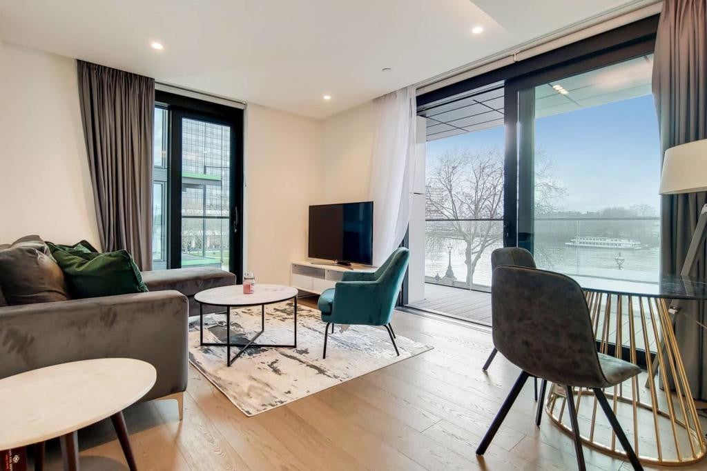 Flat Atterbury Street in City of Westminster