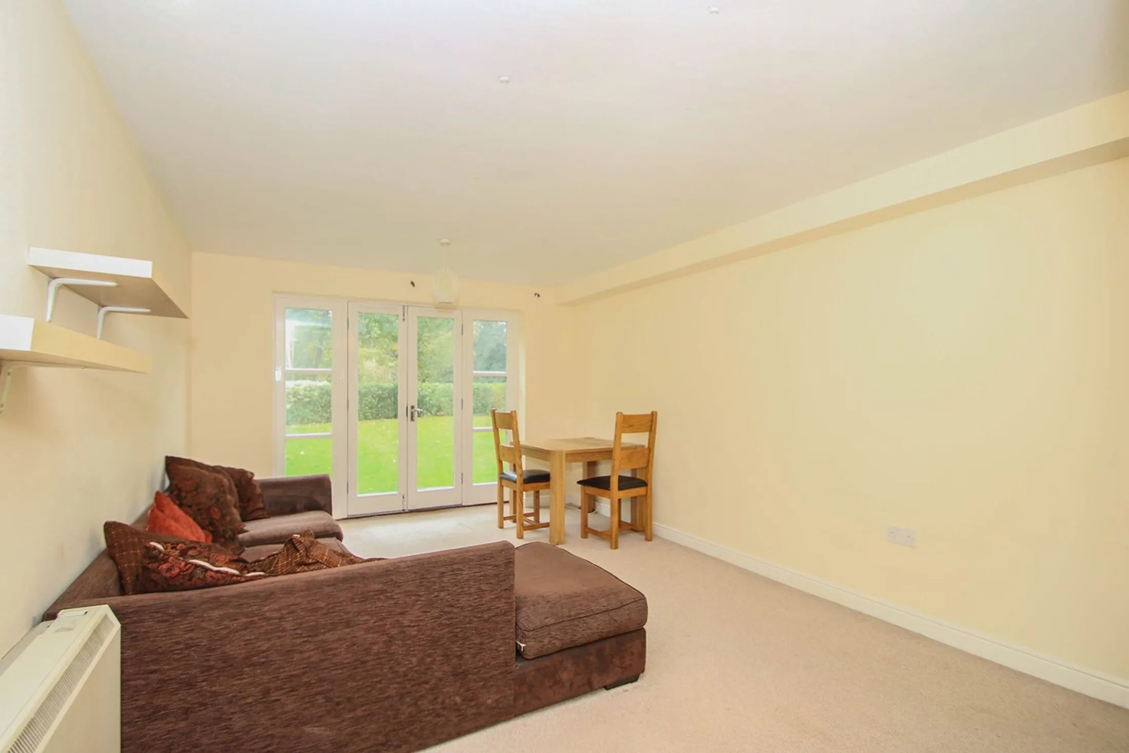 Flat Faraday Road in Guildford