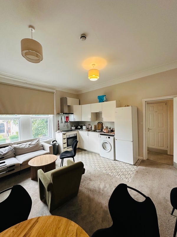 Room Kendal Close in Leeds