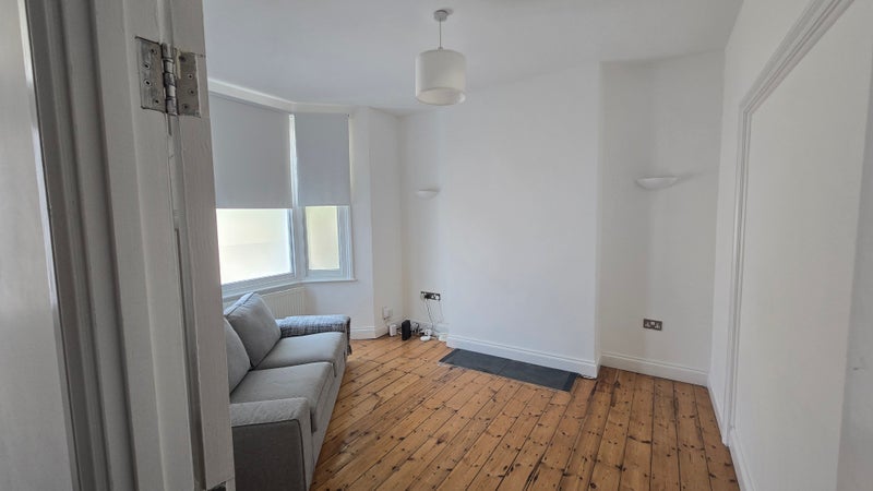 Room Glyn Road in Greater London