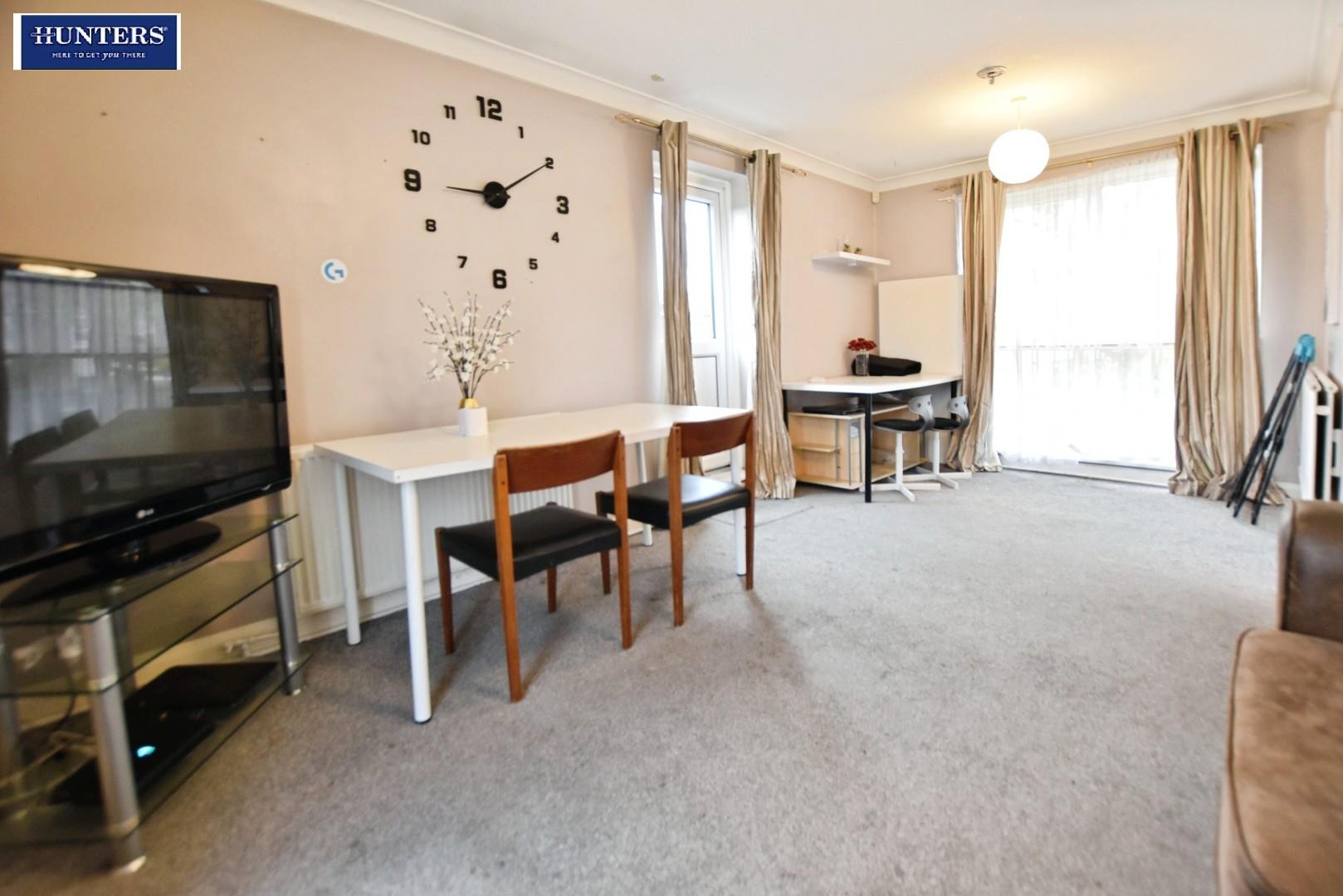 Flat Swinburne Road in Scunthorpe