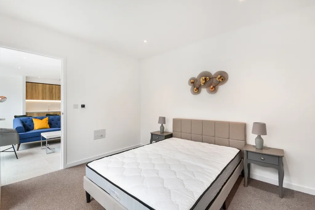 Flat Sidney Street in Greater London