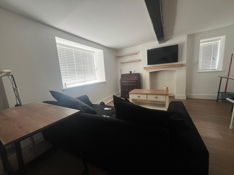 Room Shaw Lane in Hinckley and Bosworth