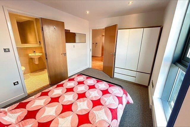 Flat Fitzwilliam Street in Sheffield