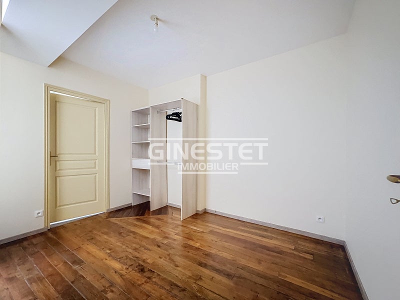 Flat Rue Général de Gaulle in Troyes