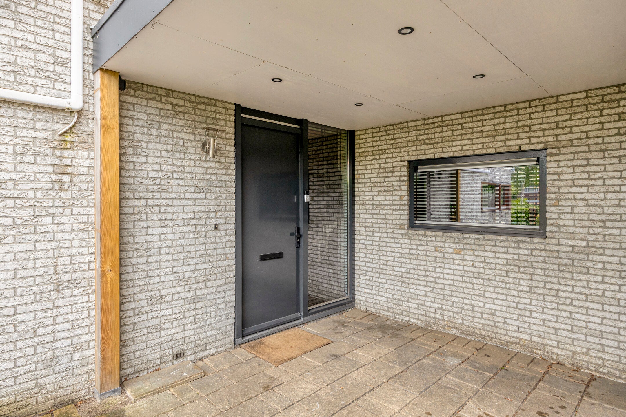 Twee-onder-één-kap te koop: Slikkenburghof 10, Tilburg