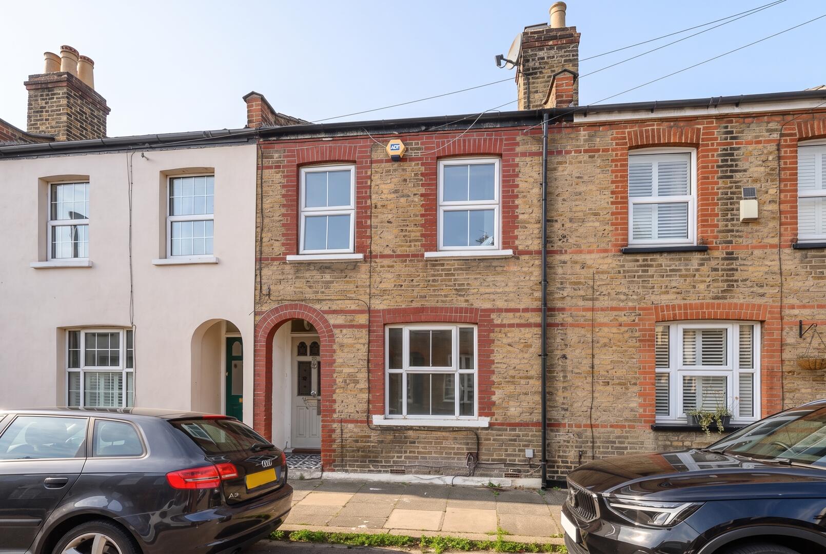 House Hamilton Road in Greater London