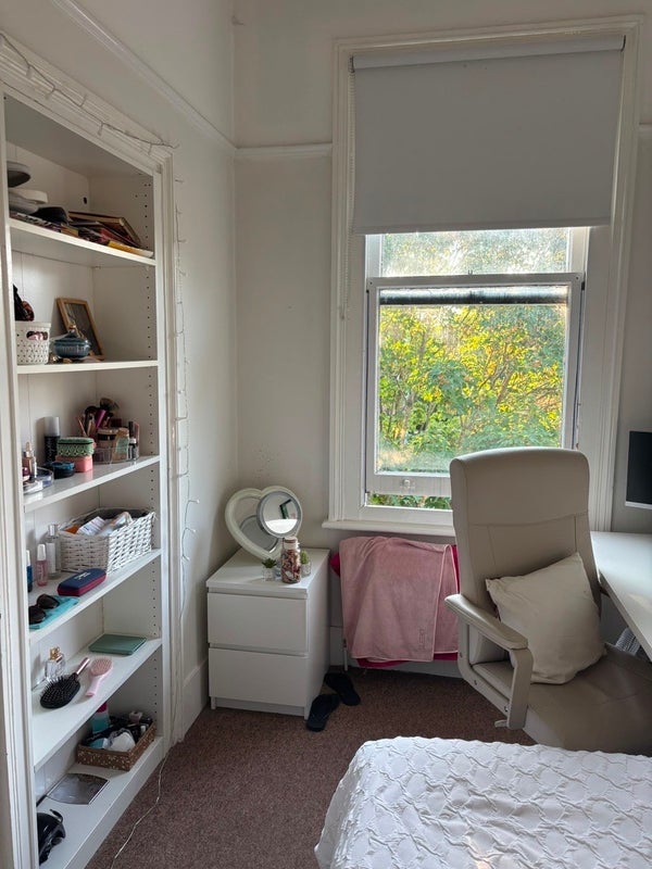 Room Carlton Drive in Greater London