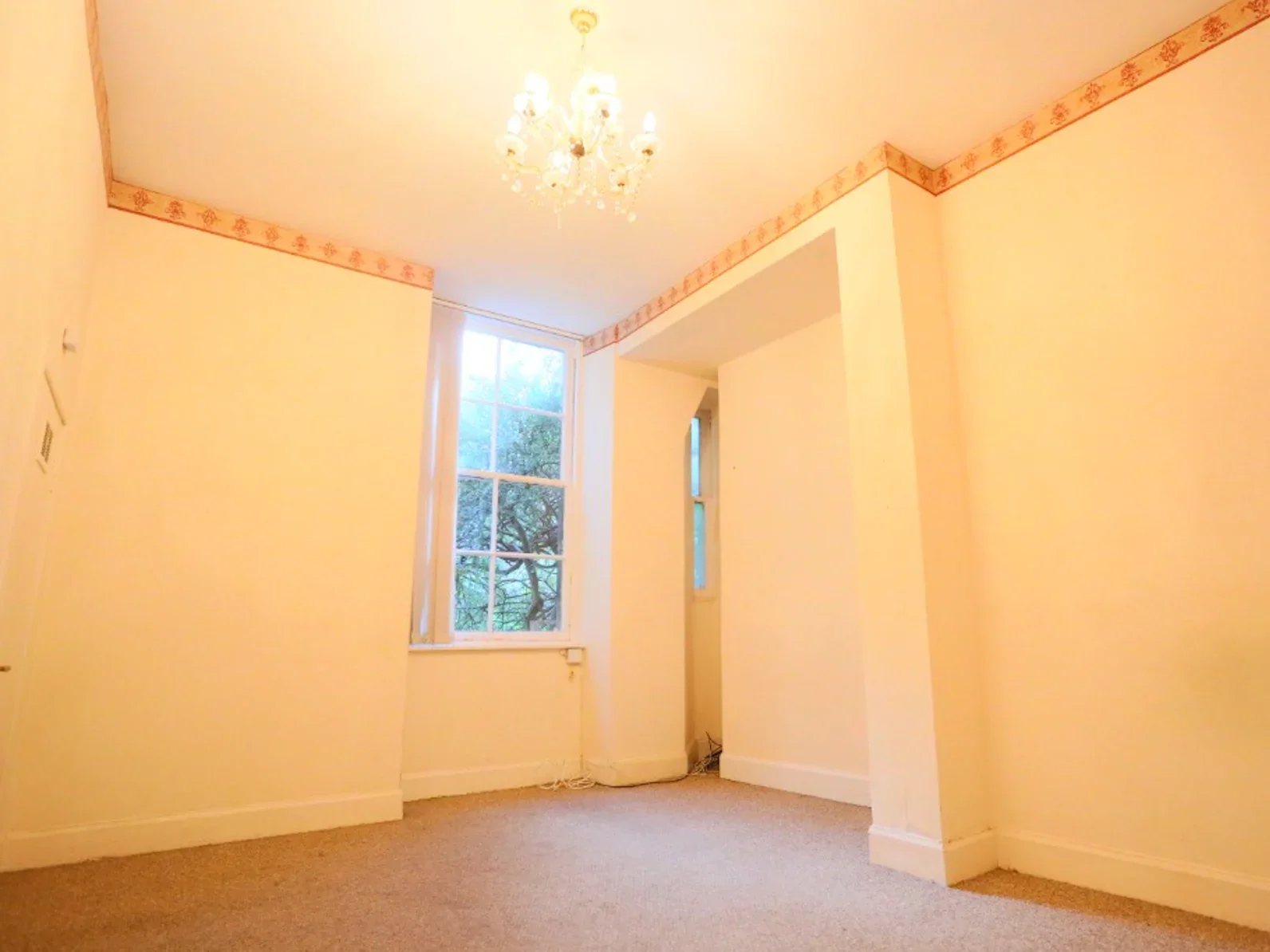 Flat Iona Street in City of Edinburgh