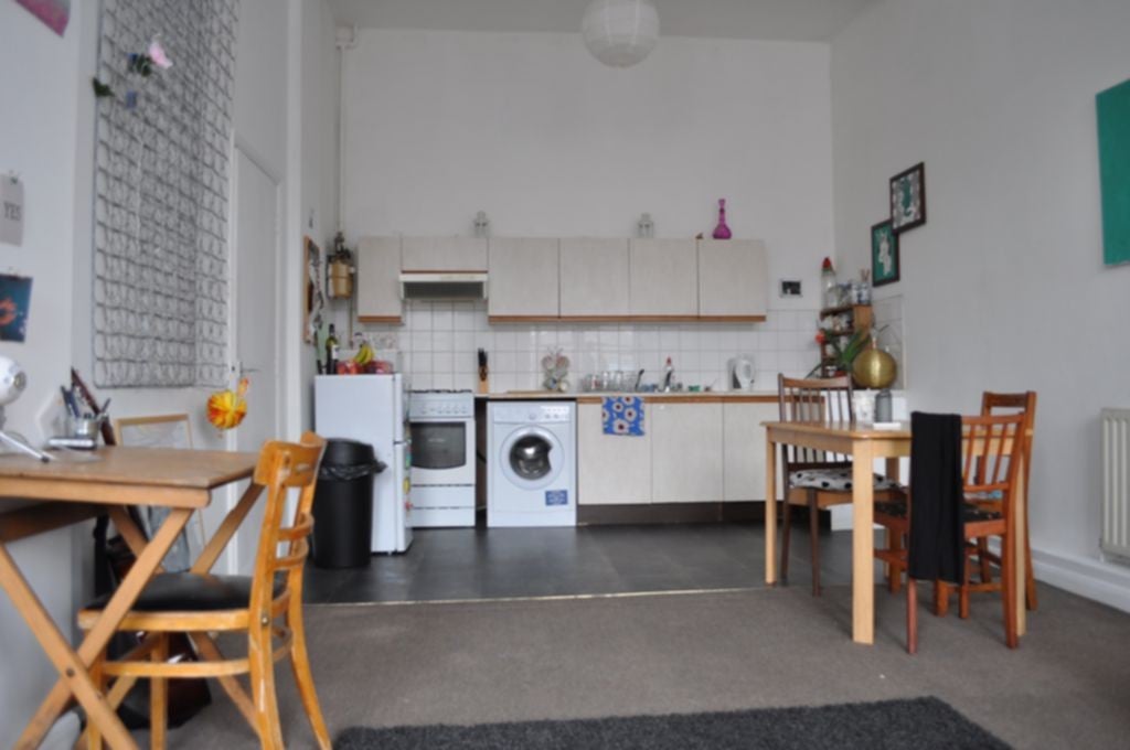 Flat Canrobert Street in Greater London