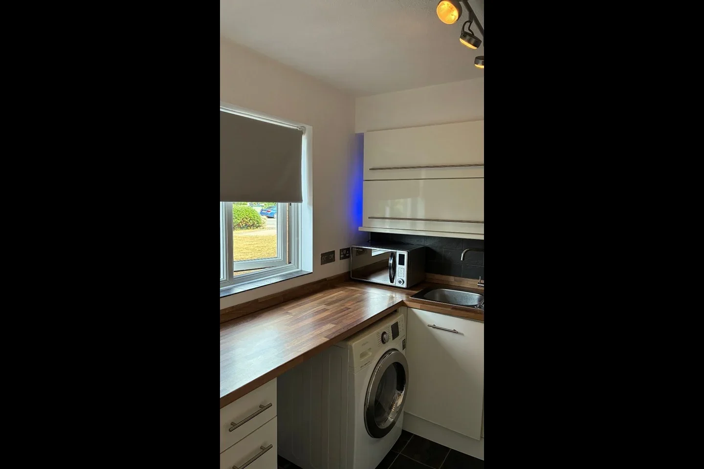 Flat Shelley Way in Greater London