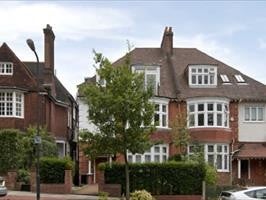 Flat Oakhill Avenue in Greater London