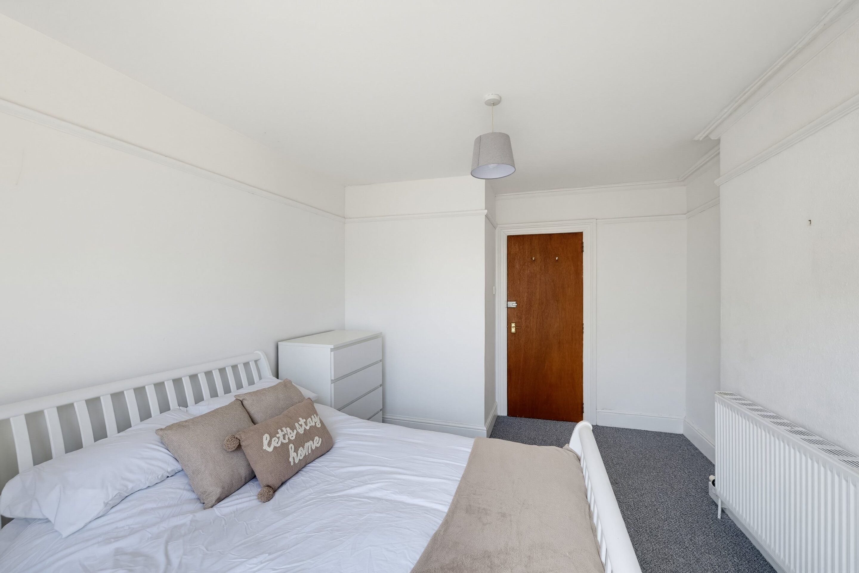 Room Beaumont Road in Plymouth