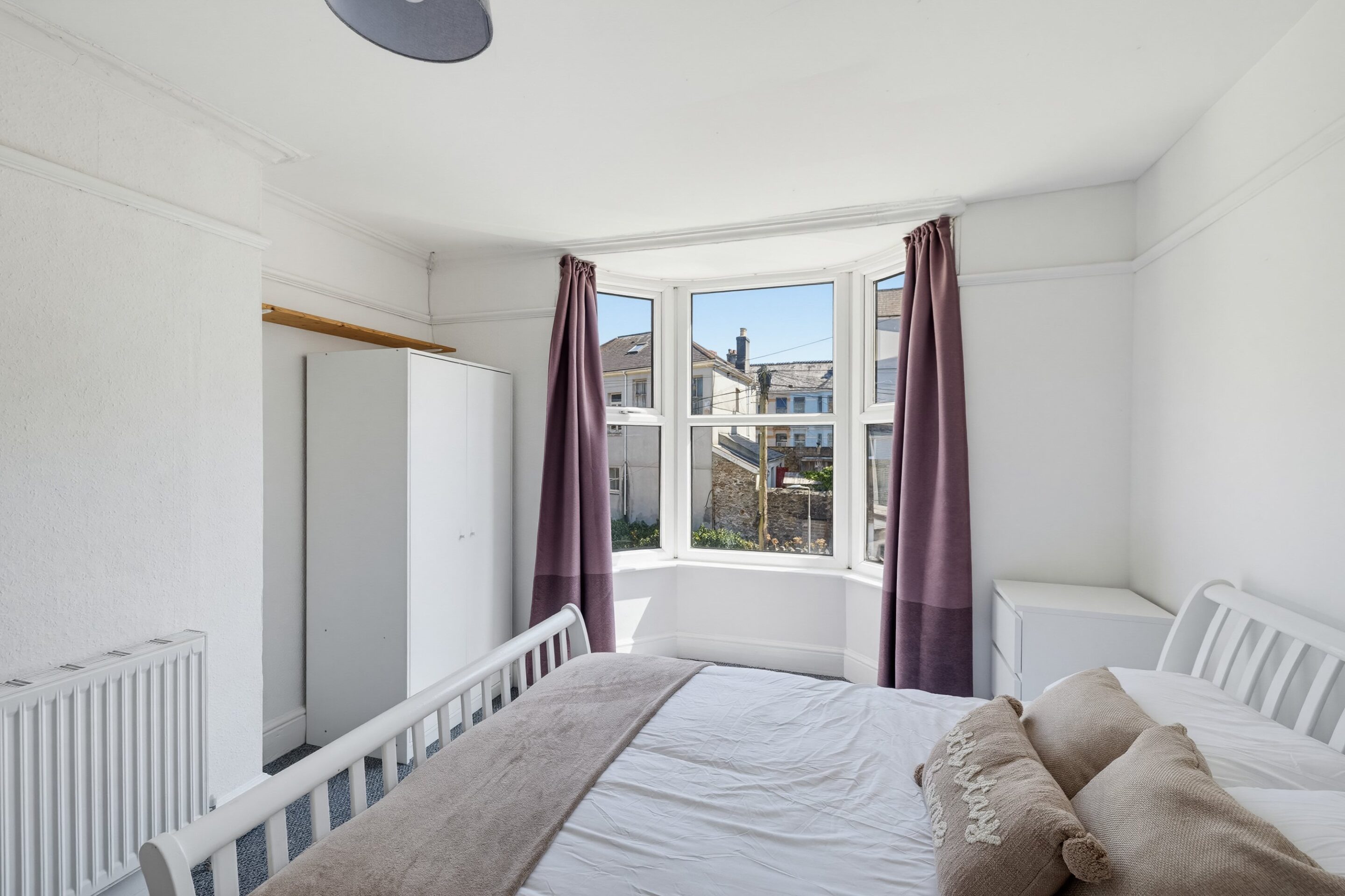 Room Beaumont Road in Plymouth
