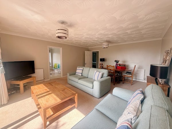 Flat Overbury Road in Poole
