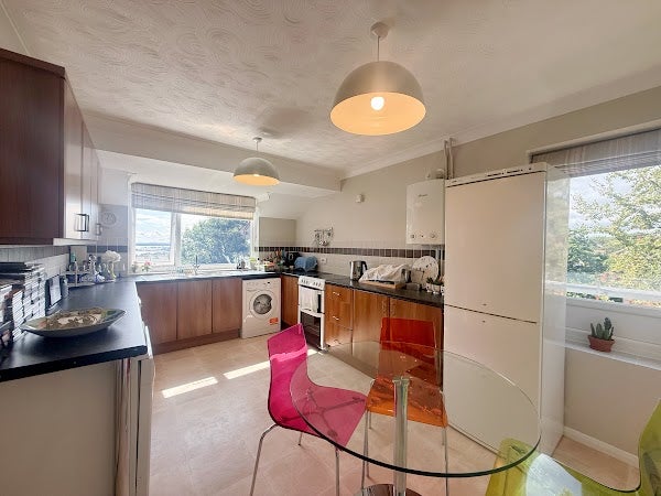 Flat Overbury Road in Poole