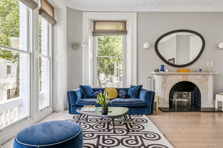 Flat Linden Gardens in Greater London