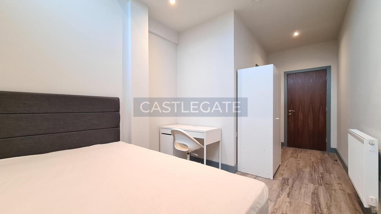 Room New Street in Kirklees