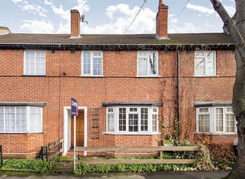 House Glenelg Road in Greater London