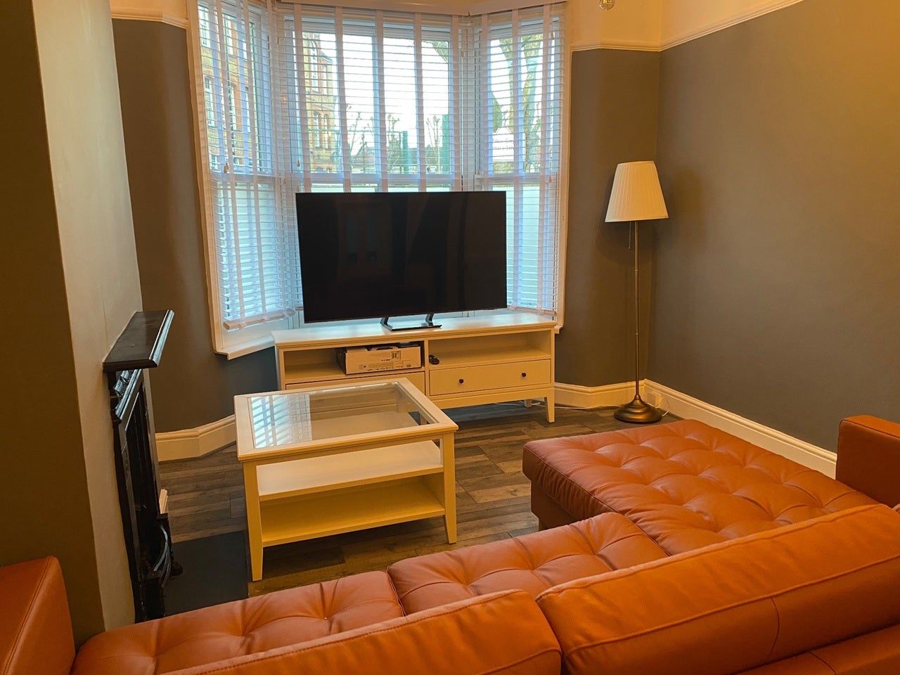 Room Tunmarsh Lane in Greater London